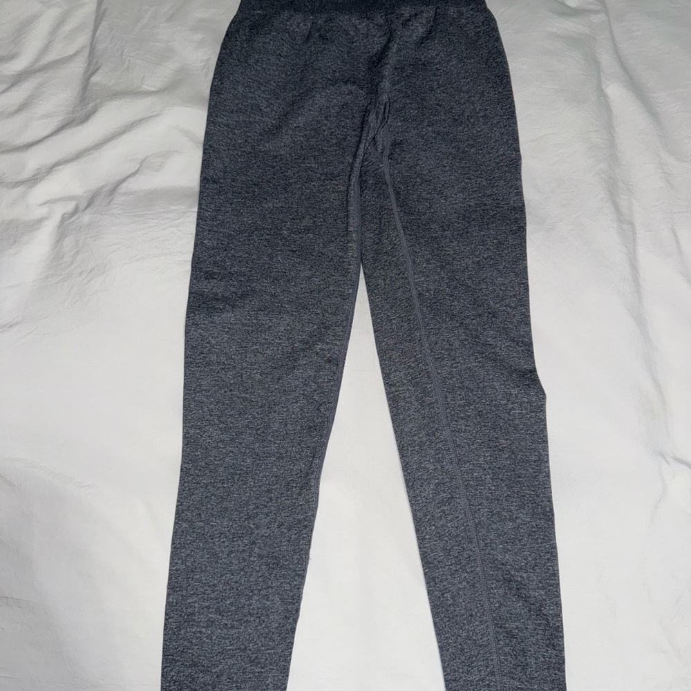 NVGTN Grey Scrunch Seamless Leggings